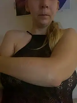 Mandispandis1 online show from 5, 10, 2025