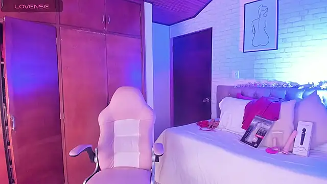 Kitty Pam online show from 16, 3, 2026