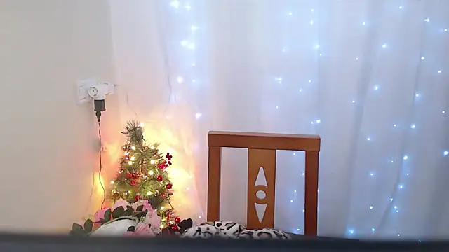 Snapshot of Genesisgems11_ chatting on 27, 12, 2024 Genesisgems11 online show from 27, 12, 2024