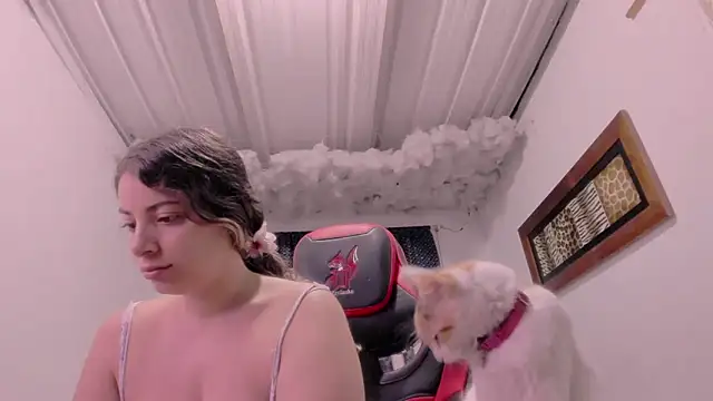 Lauu G online show from 29, 9, 2025