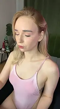 Snapshot of Eva_Millss chatting on 28, 12, 2024 Eva Millss online show from 28, 12, 2024