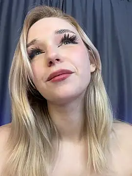 Snapshot of Eva_Millss chatting on 7, 2, 2025 Eva Millss online show from 7, 2, 2025