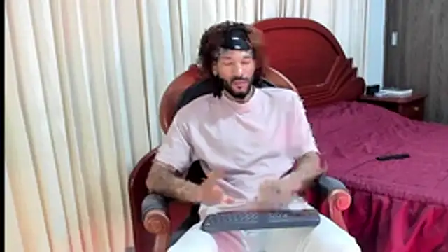 KarlMarley1 online show from 23, 12, 2025