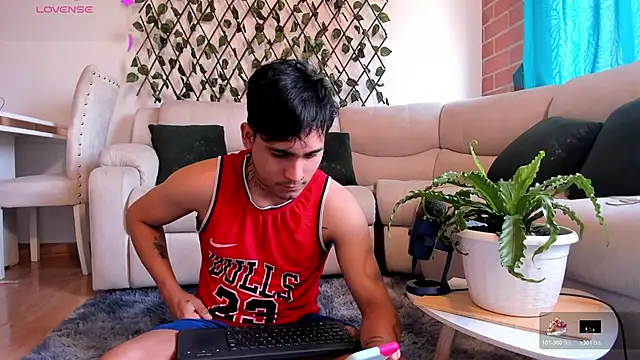 Snapshot of christianwang chatting on 16, 12, 2025 christianwang online show from 16, 12, 2025