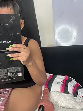 Snapshot of chiquimaturesexy chatting on 6, 4, 2026 chiquimaturesexy online show from 6, 4, 2026