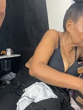 Snapshot of chiquimaturesexy chatting on 11, 4, 2026 chiquimaturesexy online show from 11, 4, 2026