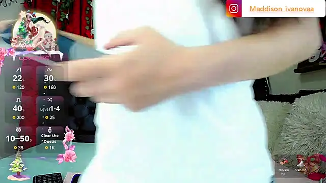 Madisson Ivanova online show from 30, 12, 2024