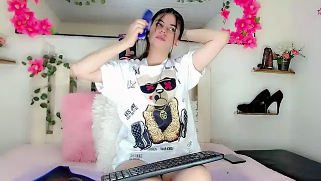 Madisson Ivanova online show from 16, 1, 2025