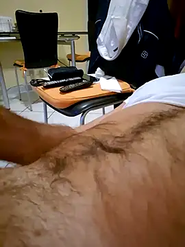 1talianBeutifulCock online show from 12, 1, 2025