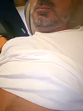 1talianBeutifulCock online show from 19, 10, 2025