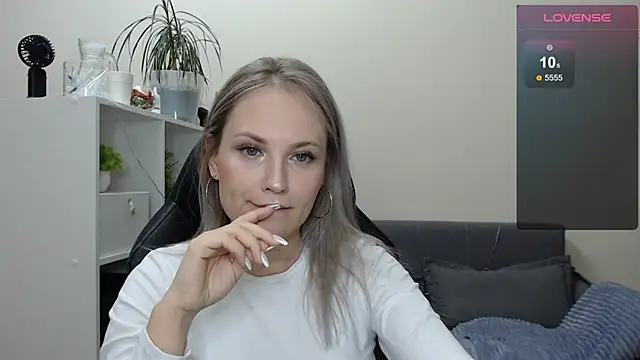 Sunny bunny6 online show from 20, 1, 2025