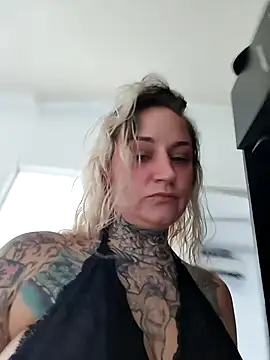 Snapshot of Lisacasandra chatting on 2, 2, 2025 Lisacasandra online show from 2, 2, 2025