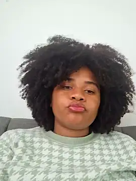 Snapshot of DANIELA_MICHEL chatting on 6, 2, 2025 DANIELA MICHEL online show from 6, 2, 2025