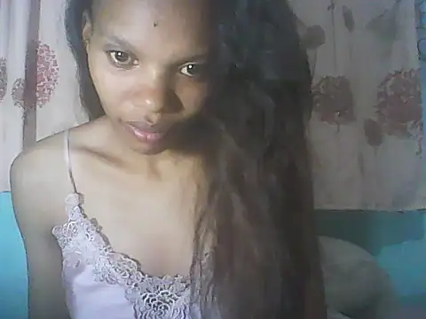 Snapshot of Antsoalie chatting on 10, 11, 2025 Antsoalie online show from 10, 11, 2025