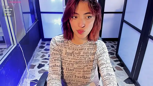 AlliceRosero online show from 25, 2, 2025