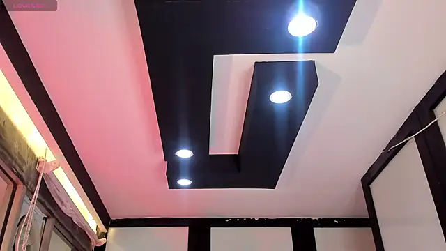 AlliceRosero online show from 1, 3, 2025