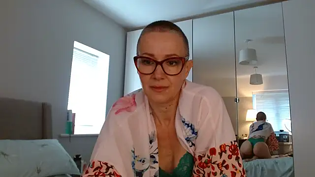 ELEGANT-ARIA36 online show from 18, 2, 2025