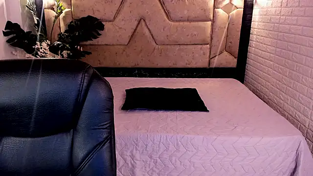 crimson tati  online show from 1, 7, 2026