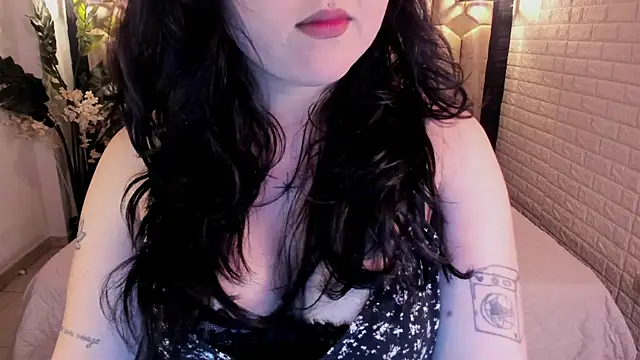 crimson tati  online show from 11, 7, 2026
