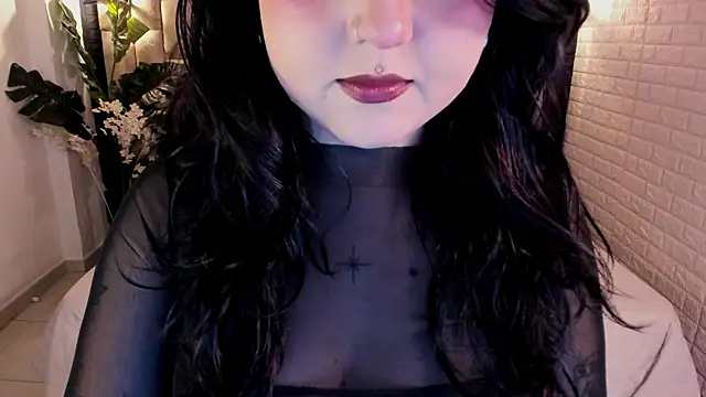 crimson tati  online show from 18, 7, 2026
