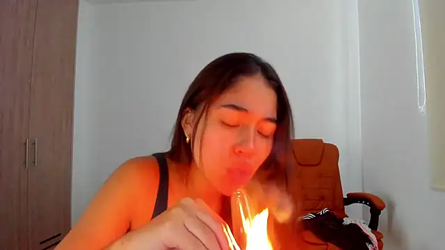 AriaMontgomery online show from 26, 2, 2025