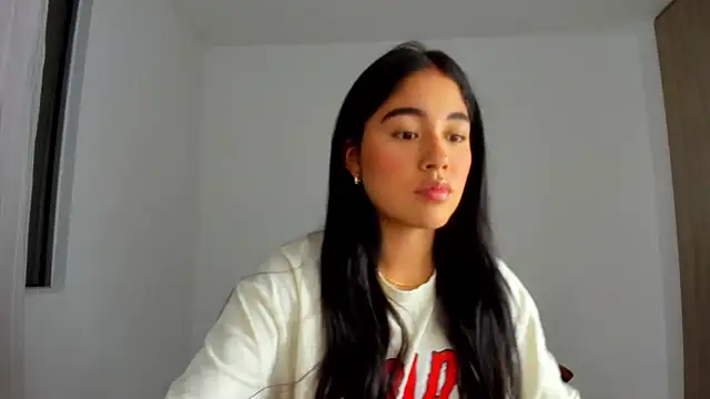 AriaMontgomery online show from 17, 4, 2026