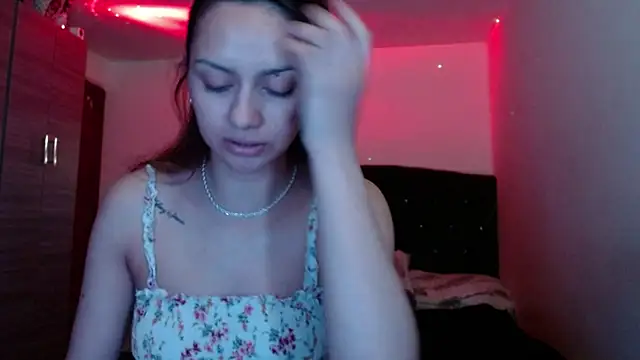 holy juli online show from 9, 6, 2026
