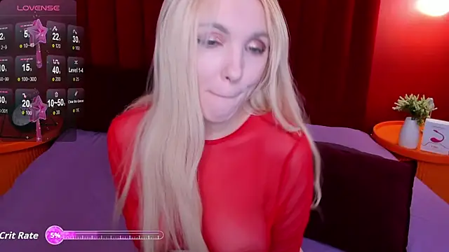 Snapshot of Fluffy_Monica chatting on 8, 10, 2025 Fluffy Monica online show from 8, 10, 2025