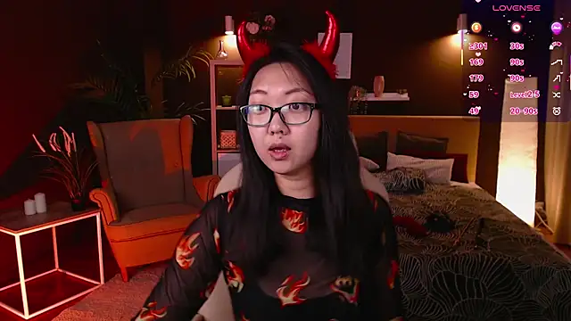 Snapshot of Marine_Vact chatting on 10, 9, 2025 Marine Vact online show from 10, 9, 2025