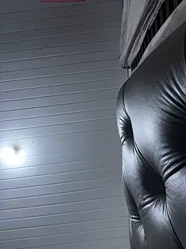 luara1988 online show from 17, 12, 2025