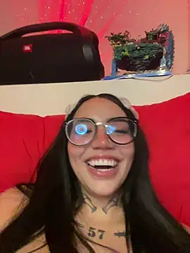 Nickiiiii online show from 22, 3, 2025