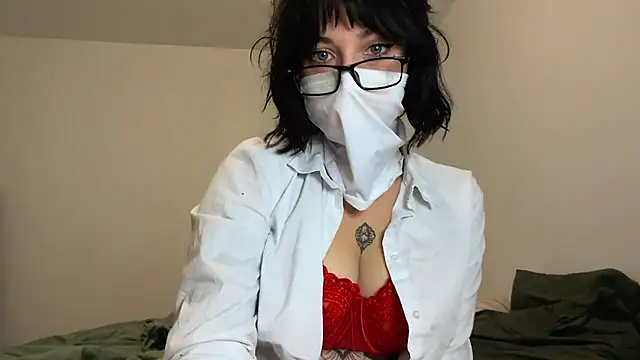 Cleopatra Candy online show from 18, 11, 2025