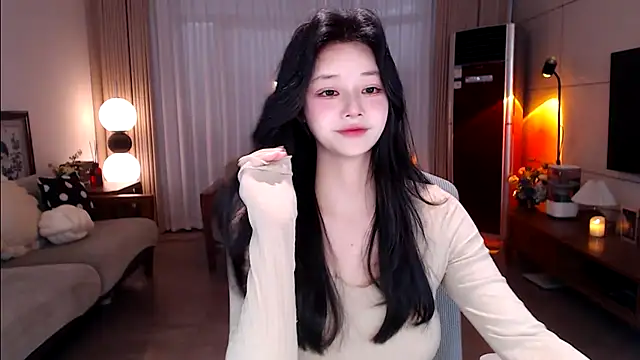 sweateanv  online show from 5, 3, 2026