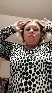 Snapshot of Playmate86 chatting on 4, 12, 2024 Playmate86 online show from 4, 12, 2024