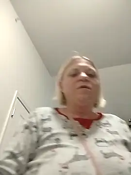 Snapshot of Playmate86 chatting on 14, 12, 2024 Playmate86 online show from 14, 12, 2024