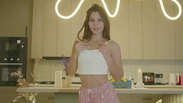 whisper of love online show from 27, 10, 2025