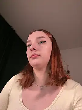 Snapshot of CookyDaisy chatting on 2, 2, 2025 CookyDaisy online show from 2, 2, 2025