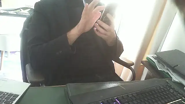 Snapshot of shyfrenchcock1 chatting on 20, 2, 2026 shyfrenchcock1 online show from 20, 2, 2026