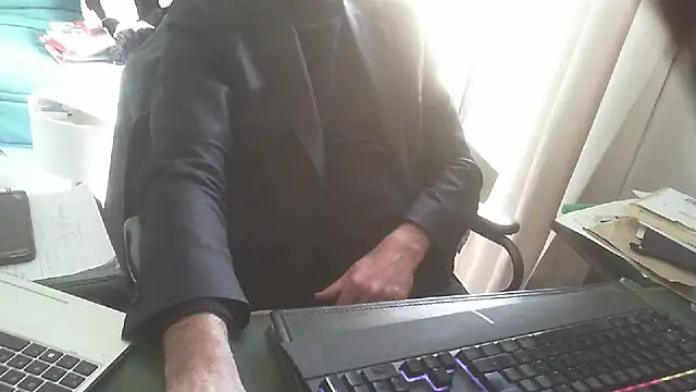 shyfrenchcock1 online show from 10, 3, 2026