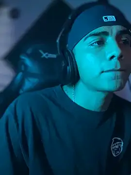 SkinnyHot444 online show from 13, 12, 2024