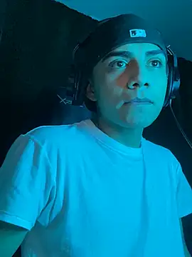 SkinnyHot444 online show from 31, 1, 2025