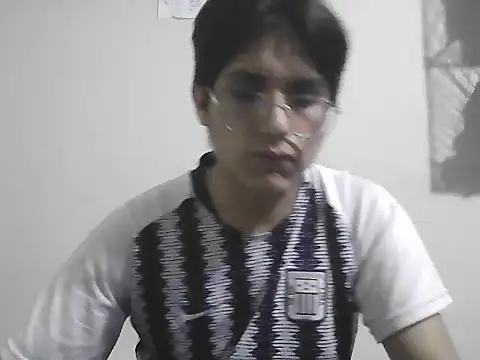 Snapshot of HardDick2 chatting on 28, 6, 2026 HardDick2 online show from 28, 6, 2026