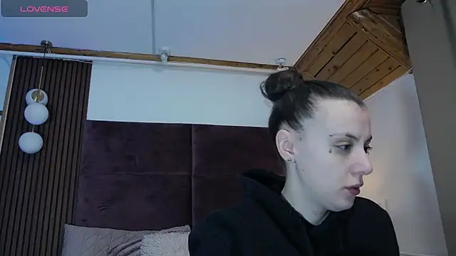 Snapshot of IvyBunny_ chatting on 5, 12, 2024 IvyBunny online show from 5, 12, 2024