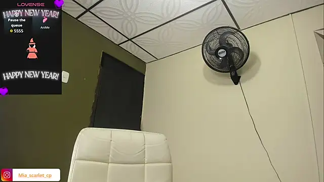 Mia scarlet69 online show from 11, 2, 2026