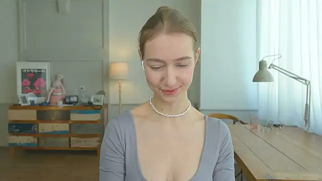 Snapshot of solar_bella chatting on 9, 2, 2025 solar bella online show from 9, 2, 2025