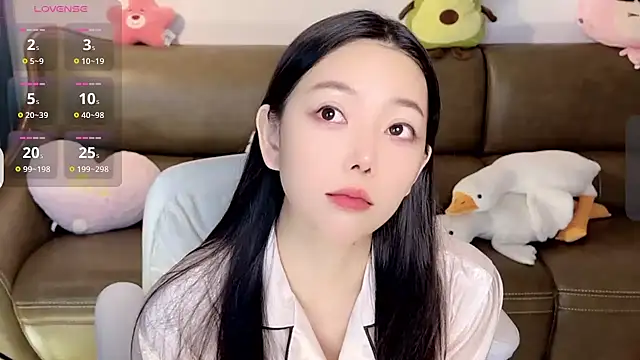 Yilin1999 online show from 25, 1, 2025