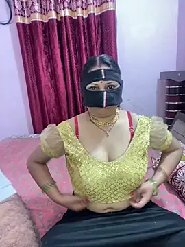 Snapshot of mickey_love chatting on 12, 3, 2026 mickey love online show from 12, 3, 2026