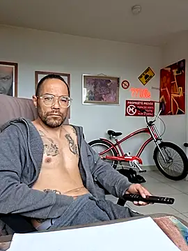 mileflav0r online show from 16, 5, 2026