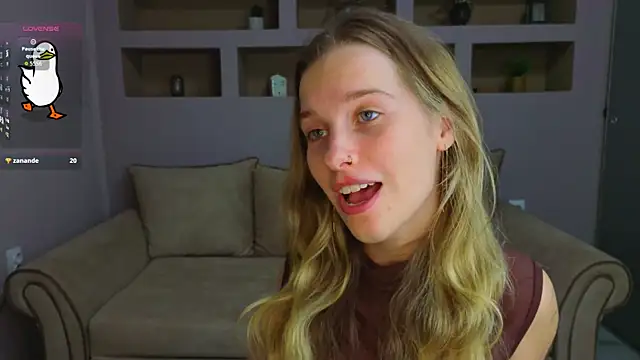 Snapshot of LinaCristonsen chatting on 30, 9, 2025 LinaCristonsen online show from 30, 9, 2025