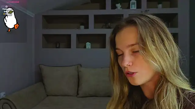 Snapshot of LinaCristonsen chatting on 14, 10, 2025 LinaCristonsen online show from 14, 10, 2025